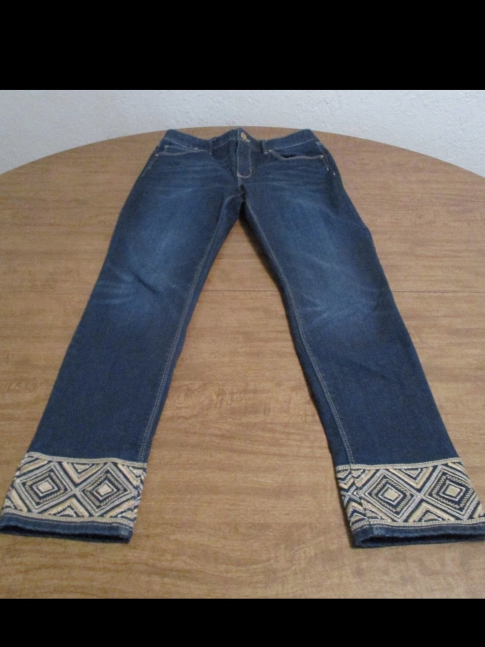WHBM NWT High Rise Embroidered Faux-Cuff Slim Crop Dark Wash Jeans